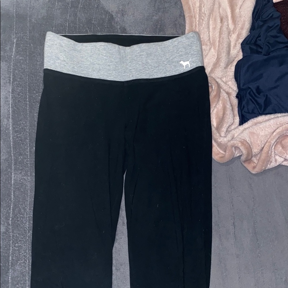 PINK VICTORIA’S SECRET yoga pants